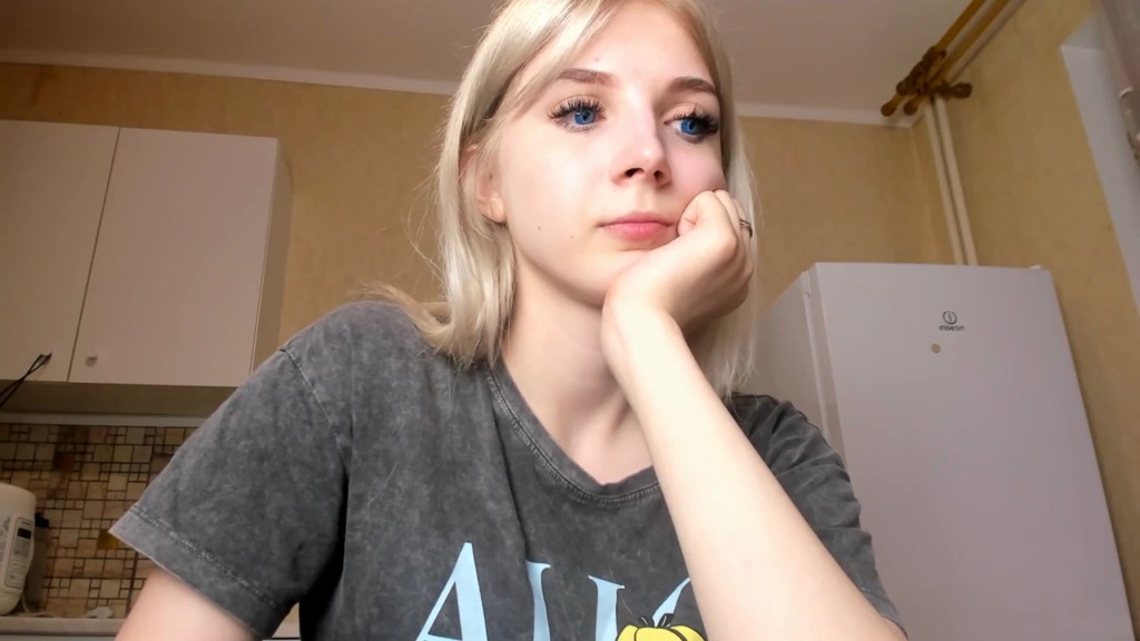 oh honey Chaturbate Webcamshow 05 06 19 23-42 (Webcam Porn)